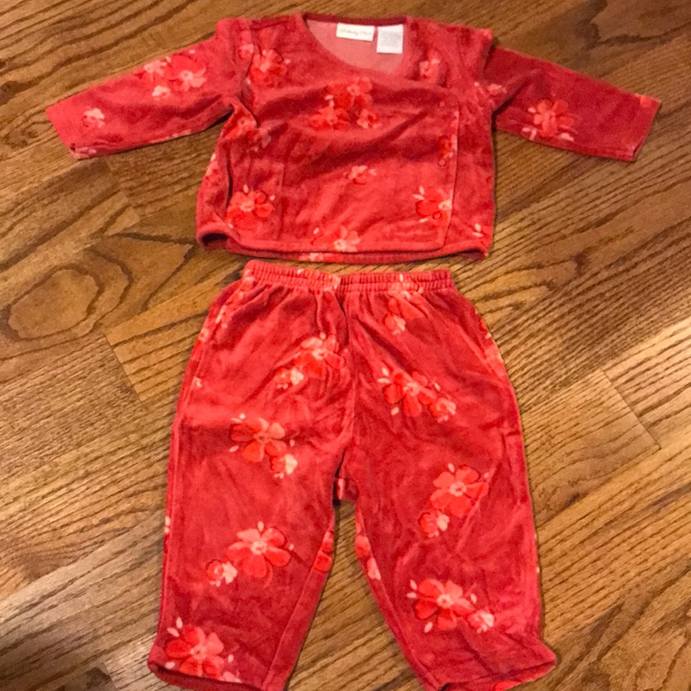 Top and Bottoms Set